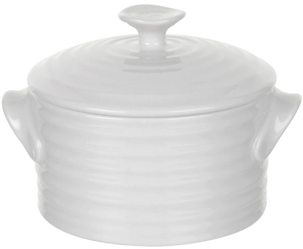 Pot covered round